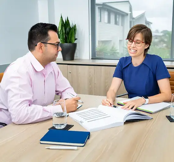 Client consultation with accounting expert
